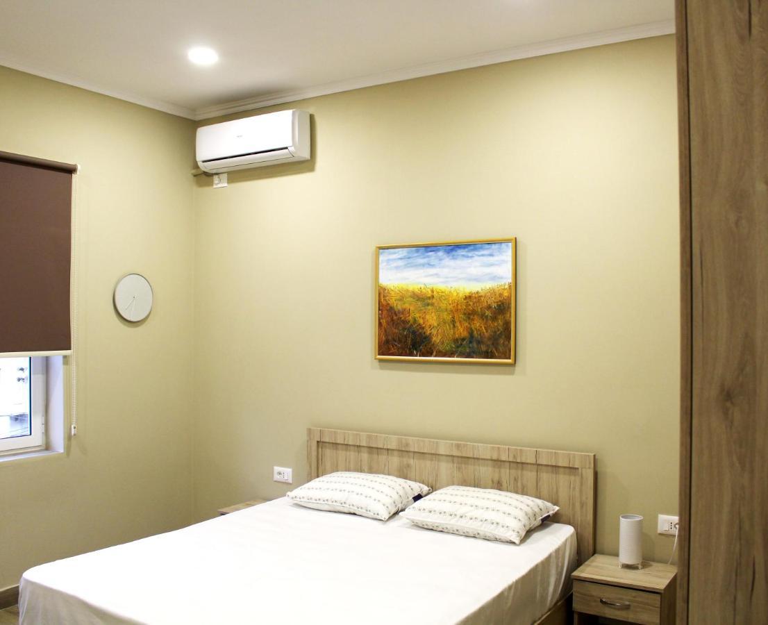 2V1 - Myslym Shyri Appartement Tirana Buitenkant foto