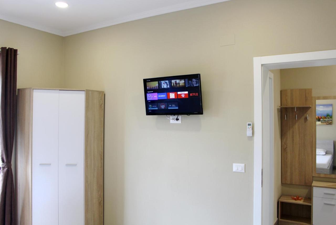 2V1 - Myslym Shyri Appartement Tirana Buitenkant foto