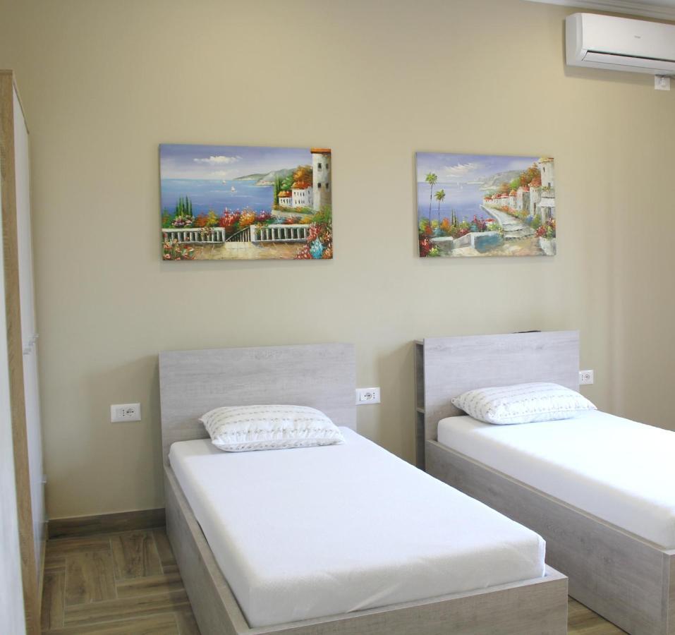 2V1 - Myslym Shyri Appartement Tirana Buitenkant foto